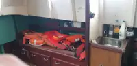 પાયલોટ બોટ વેચાણ માટે