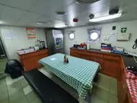 રીફર જહાજ વેચાણ માટે