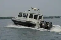 પેટ્રોલ બોટ વેચાણ માટે