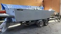 વર્ક બોટ વેચાણ માટે