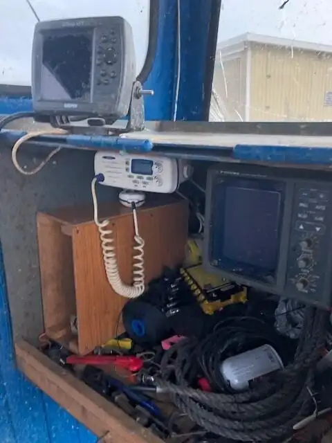 ટ્રોલર વેચાણ માટે