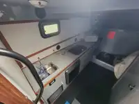 વર્કબોટ વેચાણ માટે