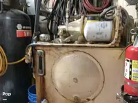ટ્રોલર વેચાણ માટે