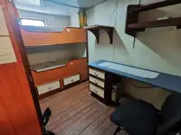 સપ્લાય જહાજ વેચાણ માટે