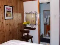 ફ્લોટિંગ હોટેલ વેચાણ માટે