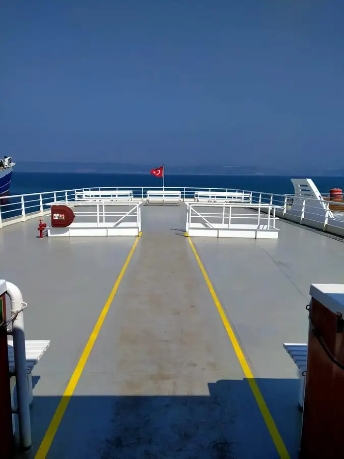 ક્રૂઝ જહાજ વેચાણ માટે