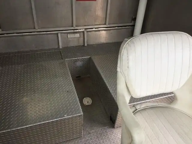 લેન્ડિંગ ક્રાફ્ટ, ટાંકી વેચાણ માટે