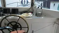 ટ્રોલર વેચાણ માટે