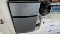 ટ્રોલર વેચાણ માટે