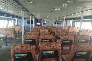 ક્રૂઝ જહાજ વેચાણ માટે
