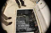 ક્રૂ બોટ વેચાણ માટે