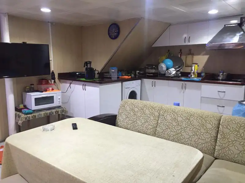 ક્રૂઝ જહાજ વેચાણ માટે