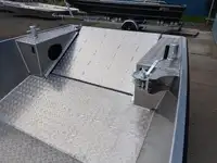 લેન્ડિંગ ક્રાફ્ટ, ટાંકી વેચાણ માટે