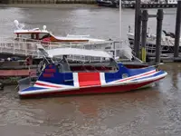 ક્રૂઝ જહાજ વેચાણ માટે