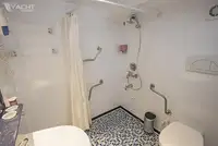 ક્રૂઝ જહાજ વેચાણ માટે