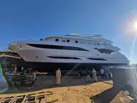 ક્રૂઝ જહાજ વેચાણ માટે
