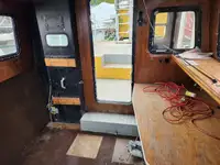વર્ક બોટ વેચાણ માટે