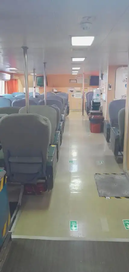 ક્રૂ બોટ વેચાણ માટે