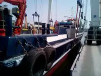 ક્રૂ બોટ વેચાણ માટે