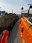 ક્રૂ બોટ વેચાણ માટે