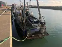 વર્ક બોટ વેચાણ માટે