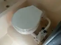 ક્રૂ બોટ વેચાણ માટે