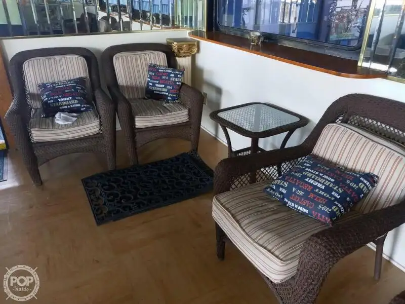 ક્રૂઝ જહાજ વેચાણ માટે