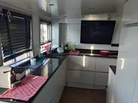 બાર્જ વેચાણ માટે