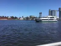 મુસાફર જહાજ વેચાણ માટે
