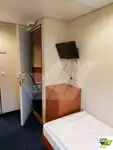રહેઠાણ માટેનું બાર્જ વેચાણ માટે