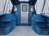 કન્ટેનર જહાજ વેચાણ માટે