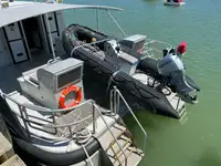 કેટામરાન વેચાણ માટે