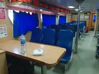 ક્રૂ બોટ વેચાણ માટે