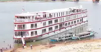 ક્રૂઝ જહાજ વેચાણ માટે