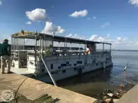 ક્રૂઝ જહાજ વેચાણ માટે