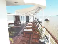 ક્રૂઝ જહાજ વેચાણ માટે