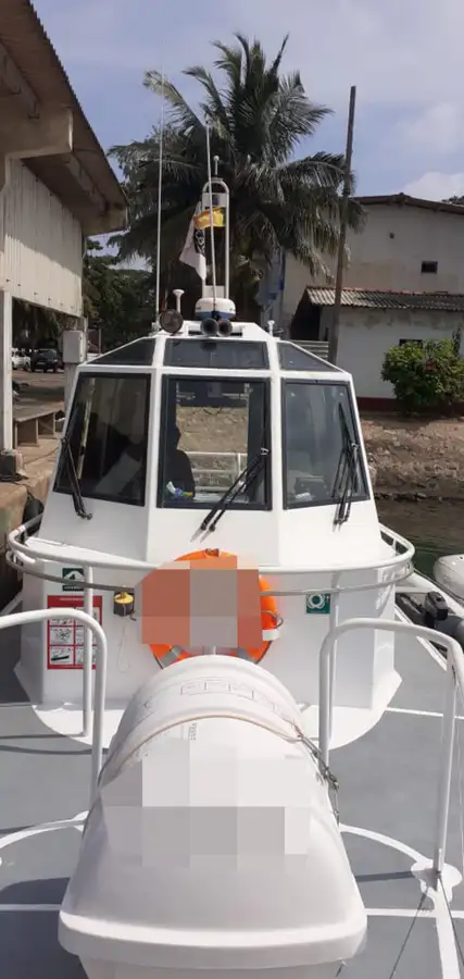 ક્રૂ બોટ વેચાણ માટે
