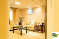 ક્રૂઝ જહાજ વેચાણ માટે
