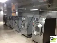 રહેઠાણ માટેનું બાર્જ વેચાણ માટે