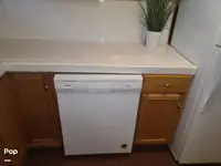 ટ્રોલર વેચાણ માટે