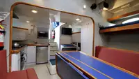 સંશોધન જહાજ વેચાણ માટે