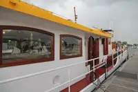 ક્રૂઝ જહાજ વેચાણ માટે