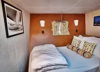 ક્રૂઝ જહાજ વેચાણ માટે