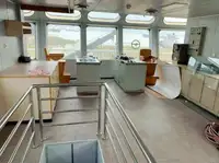 સપ્લાય જહાજ વેચાણ માટે