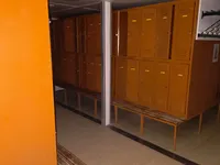 રહેઠાણ માટેનું બાર્જ વેચાણ માટે