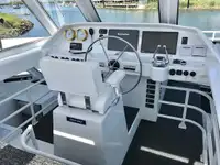 કેટામરાન વેચાણ માટે