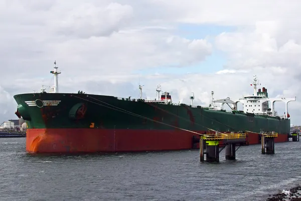 Oil/Chemical tanker for sale