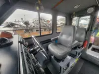 વર્ક બોટ વેચાણ માટે