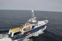 કન્ટેનર જહાજ વેચાણ માટે