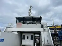 કન્ટેનર જહાજ વેચાણ માટે